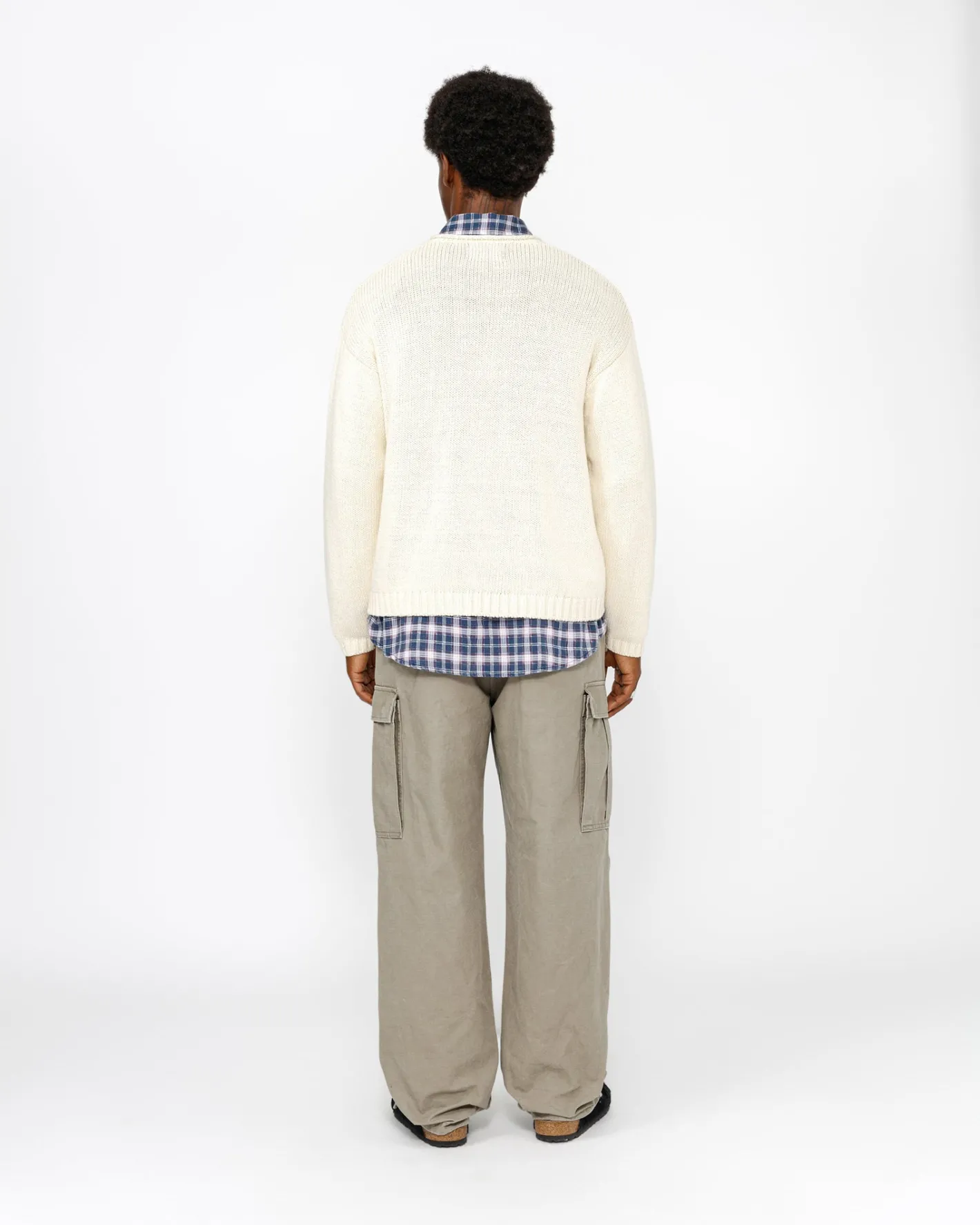 EMBROIDERED V-NECK LOGO SWEATER*Stüssy Store